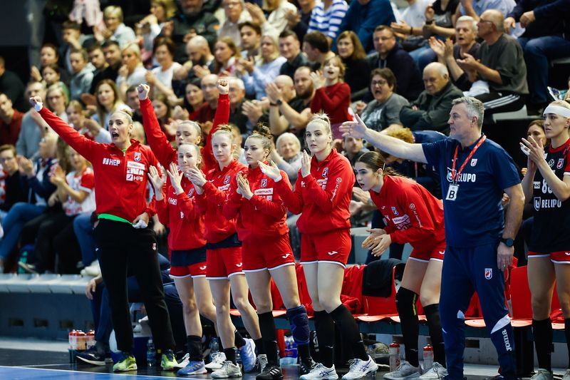 Ivana KAPITANOVIC, Katarina PAVLOVIC, Stela POSAVEC, Andrea SIMARA, Nikolina ZADRAVEC, Klara BIRTIC, Mia BRKIĆ, Ivica OBRVAN (coach) and Kristina PRKACIN, Croatia vs Romania, Qualification game for EHF EURO 2024 Koprivnica, Hrvatska, 03.03.2024., Mandatory Credit © Jozo Cabraja / Kolektiff