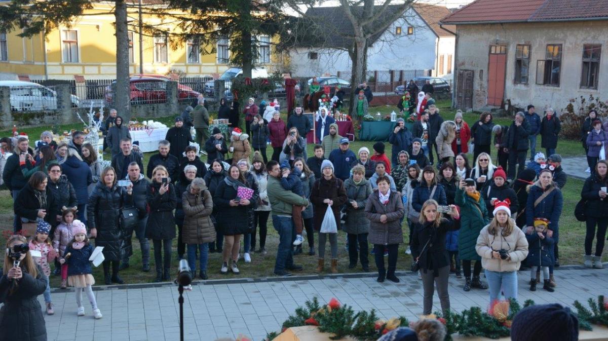 Adventske radosti v Dobravi 2024 studiom.hr 015