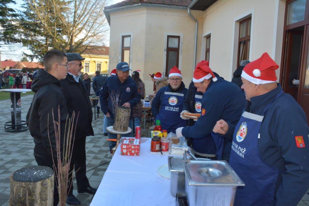 Adventske radosti v Dobravi 2024 studiom.hr 3