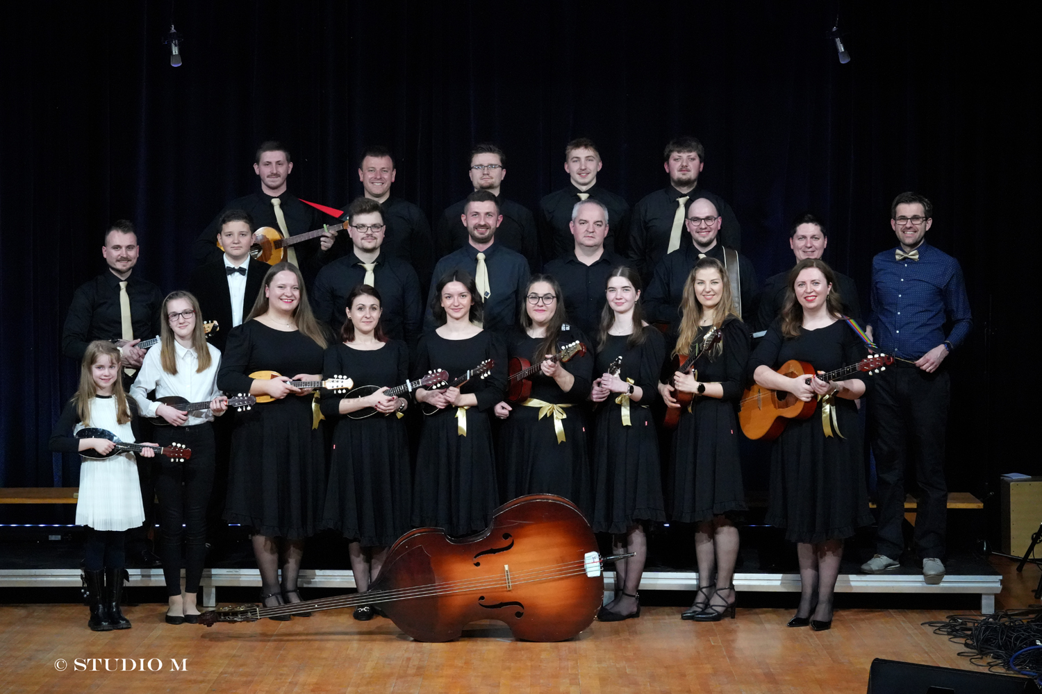 Tamburaški orkestar KUU Zvon i dirigent Valentino Škvorc / Foto: Studio M